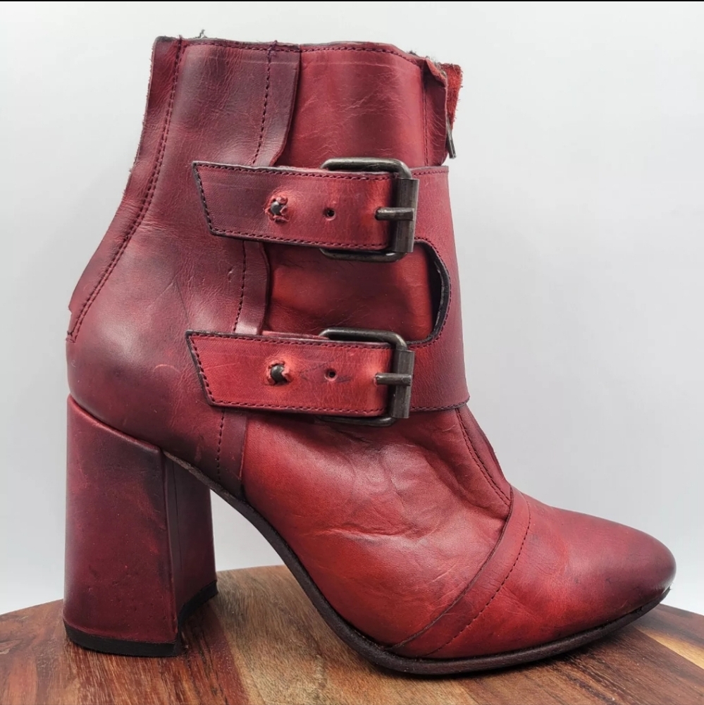Freebird Joey Boots Women's 8 Red Leather Distressed Buckle Western Heel Pointed
